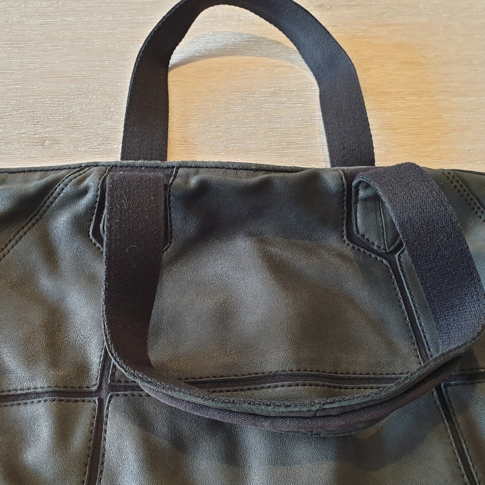 Diesel Bag Black. Leather Patches Sewn onto Canvas - Picture 5 of 7